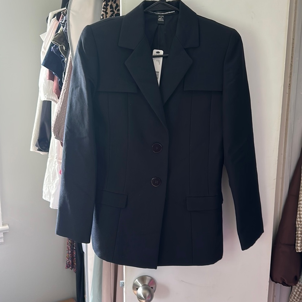 NWT Linda Allard Ellen Tracy petite black blazer